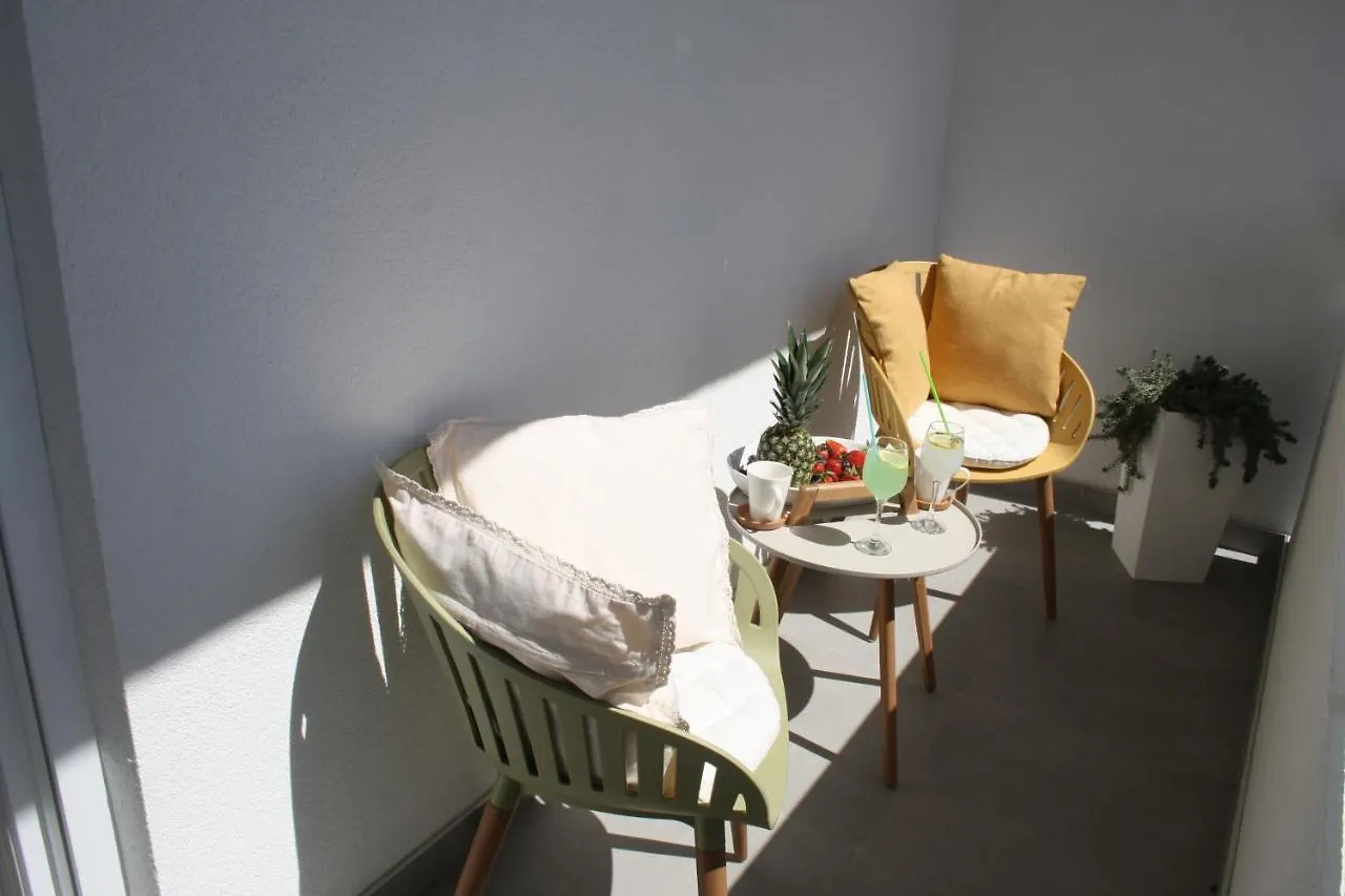 Malemi Apartment プーラ